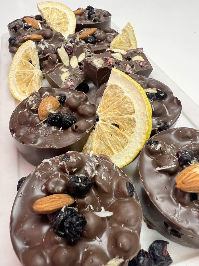 Choco-licious | Clusters 3pk | Dark Choco. / Blueberry / Almonds / Lemon Zest🍁