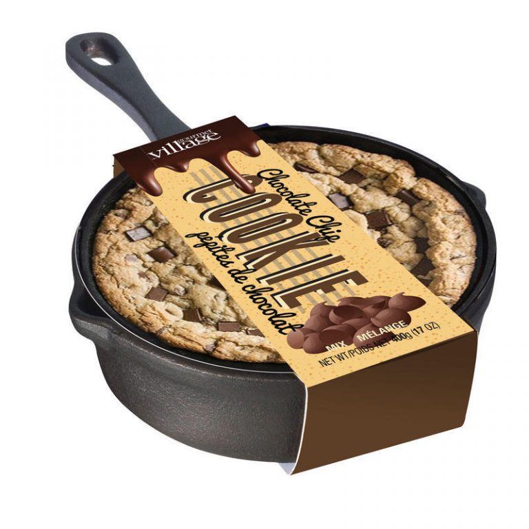 Skillet Chocolate Chip Cookie