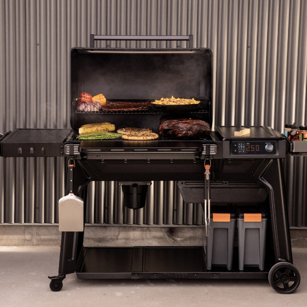 Traeger Woodridge Pro