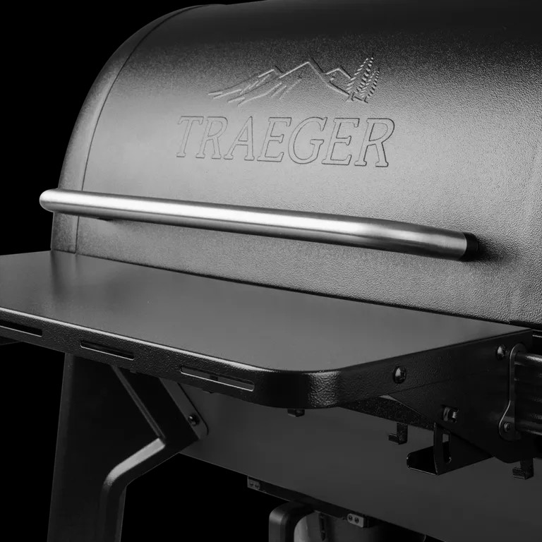 Traeger | Woodridge Pop-and-Lock Folding Front Shelf | Small